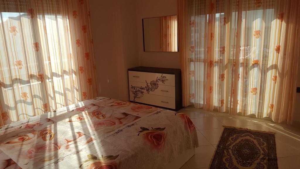 Faik Shehu Apartments Дуррес Экстерьер фото
